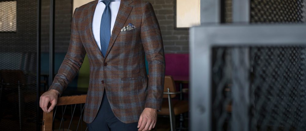 4 Reasons To Buy a Custom-Made Suit